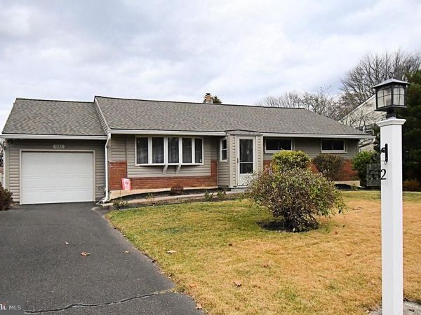 532 SHERWOOD LANE, HATBORO, PA 19040