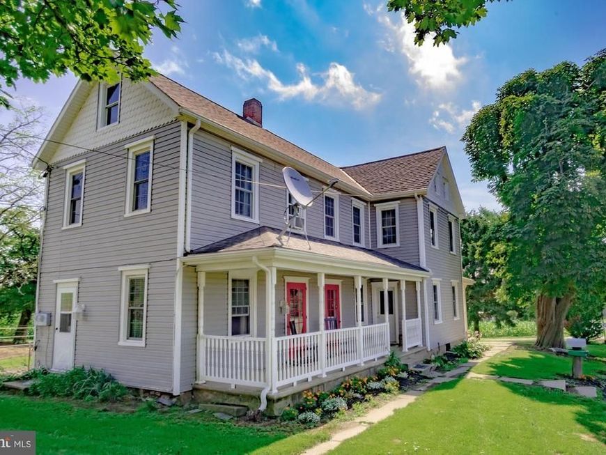 5727 Youngs Hill Road, Easton, PA 18040 Main Photo