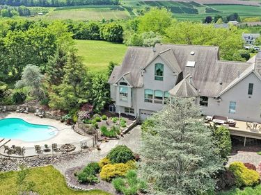 1161 SUNSET DRIVE, ORWIGSBURG, PA 17961