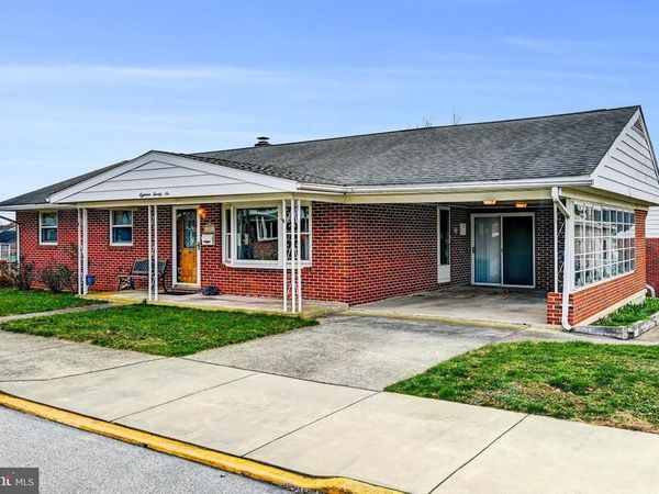 1826 ORANGE STREET, YORK, PA 17404