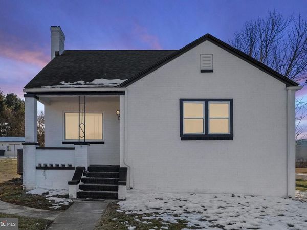 701 S 2ND STREET, SHENANDOAH, VA 22849