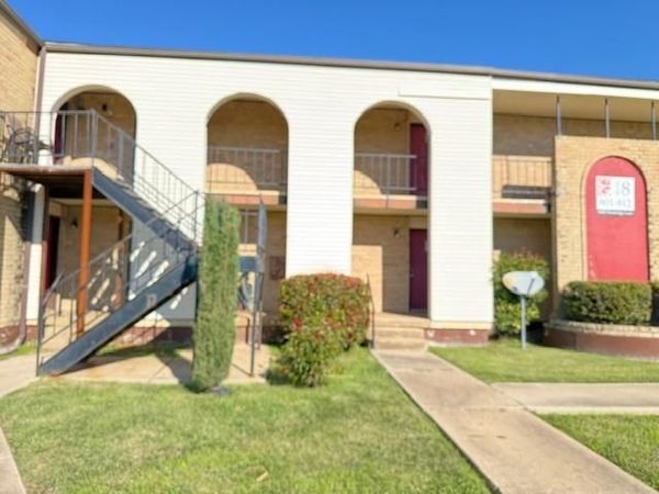 6000 Westridge Lane, Unit 802, Fort Worth, TX 76116