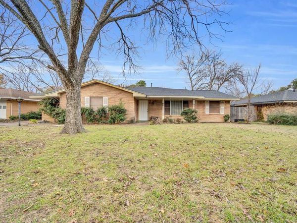 1320 Apache Street, Arlington, TX 76012