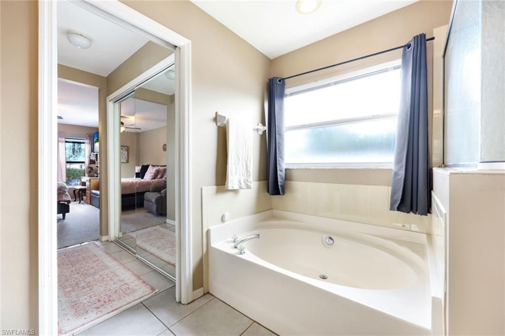 2427 NW 25th St, Cape Coral, FL 33993 Photo