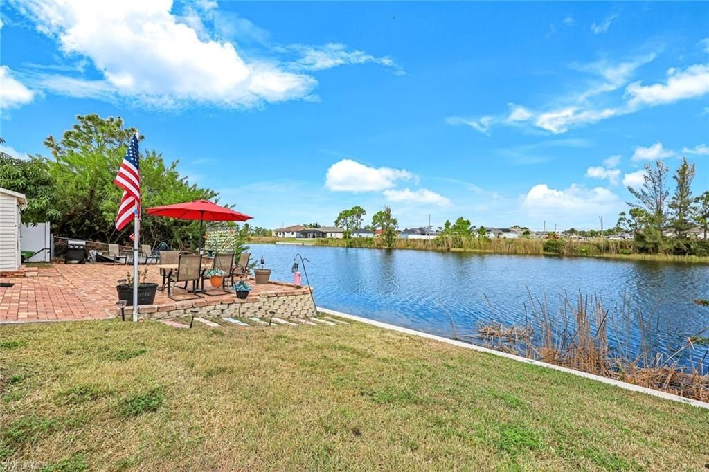 2427 NW 25th St, Cape Coral, FL 33993 Photo