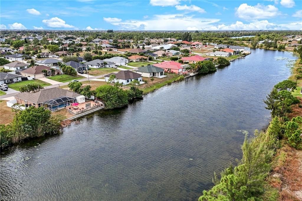 2427 NW 25th St, Cape Coral, FL 33993 Photo