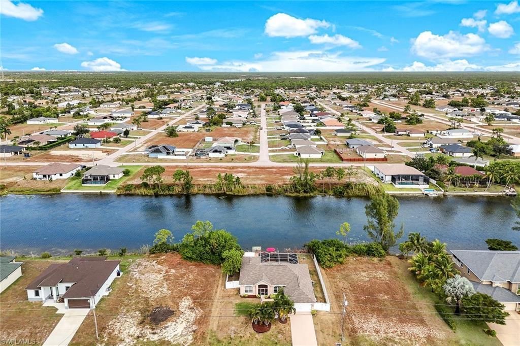 2427 NW 25th St, Cape Coral, FL 33993 Photo