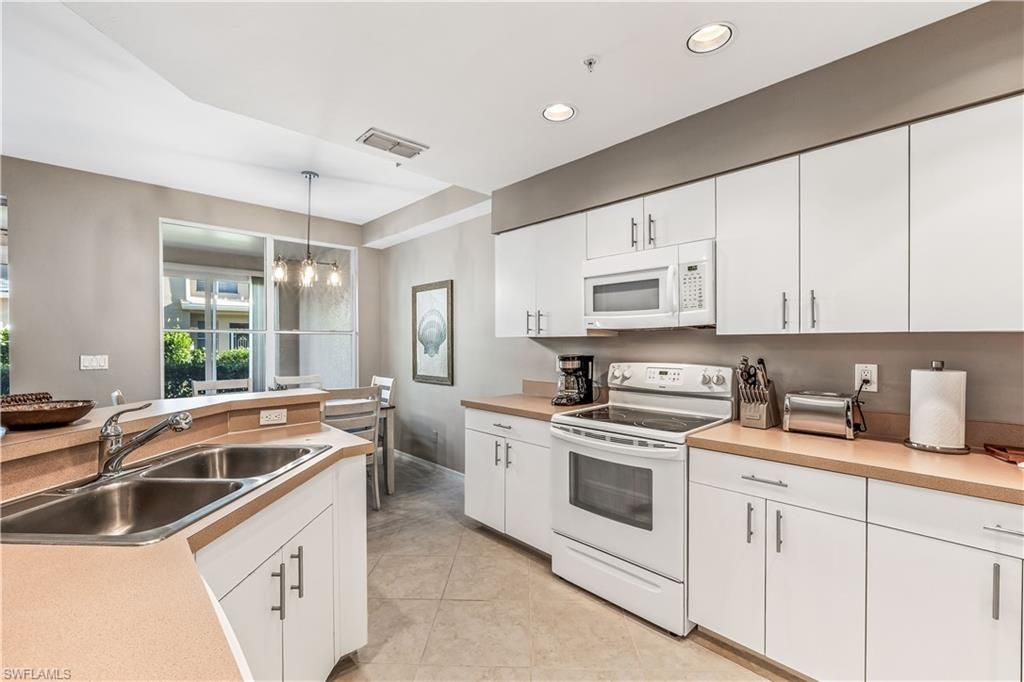 24827 Lakemont Cove Ln, Unit 101, Bonita Springs, FL 34134 Photo