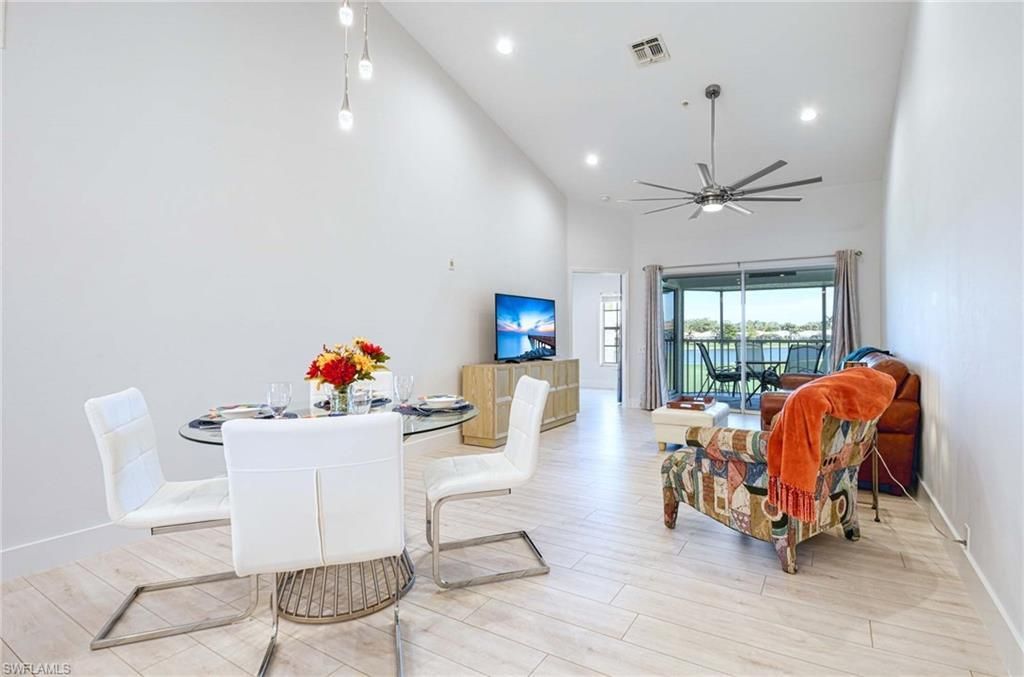 13030 Amberley Ct, Unit 411, Bonita Springs, FL 34135 Photo