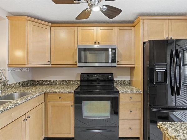 2379 SW 15th St, Unit 107, Deerfield Beach, FL 33442