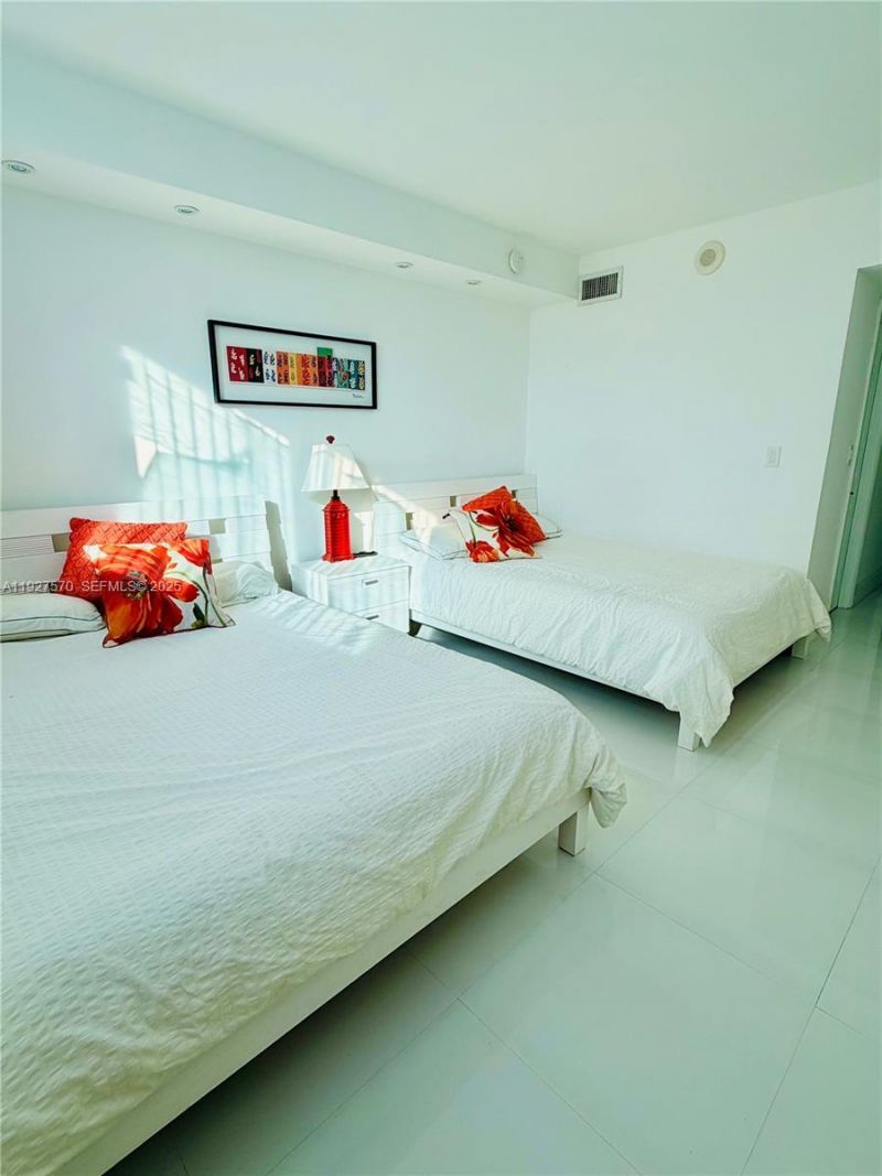 19370 Collins Ave, Unit 902, Sunny Isles Beach, FL 33160 Photo