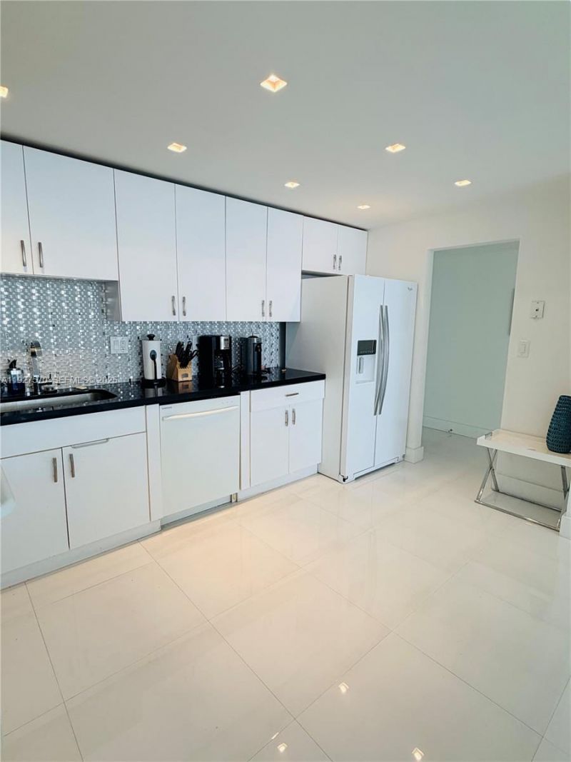19370 Collins Ave, Unit 902, Sunny Isles Beach, FL 33160 Photo