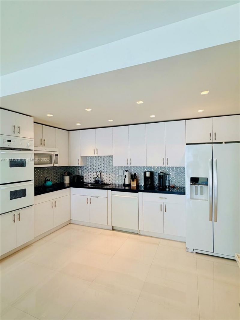 19370 Collins Ave, Unit 902, Sunny Isles Beach, FL 33160 Photo