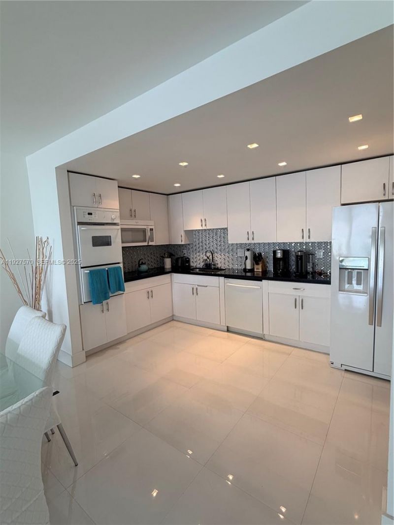19370 Collins Ave, Unit 902, Sunny Isles Beach, FL 33160 Photo