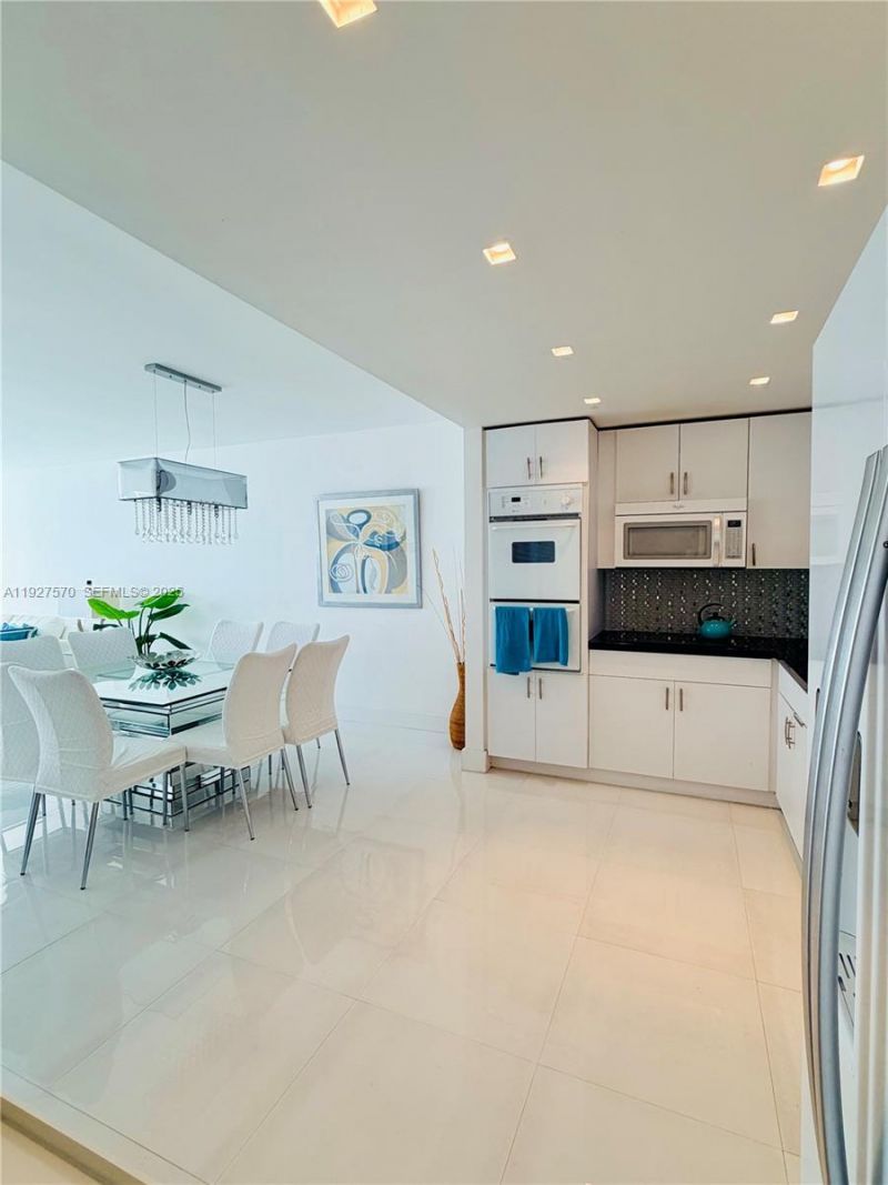 19370 Collins Ave, Unit 902, Sunny Isles Beach, FL 33160 Photo