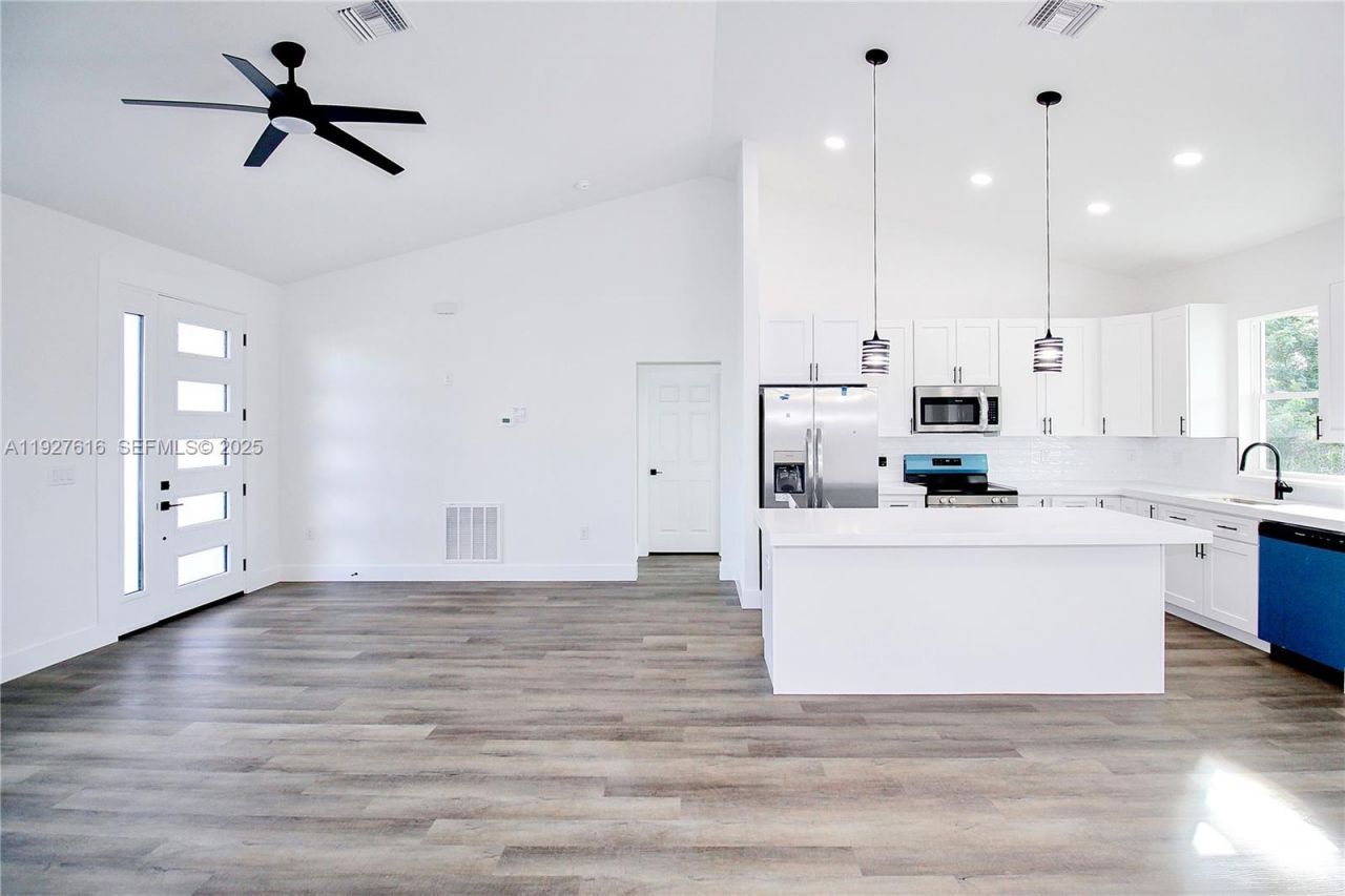 2313 N Olivia Rd, Avon Park, FL 33825 Photo
