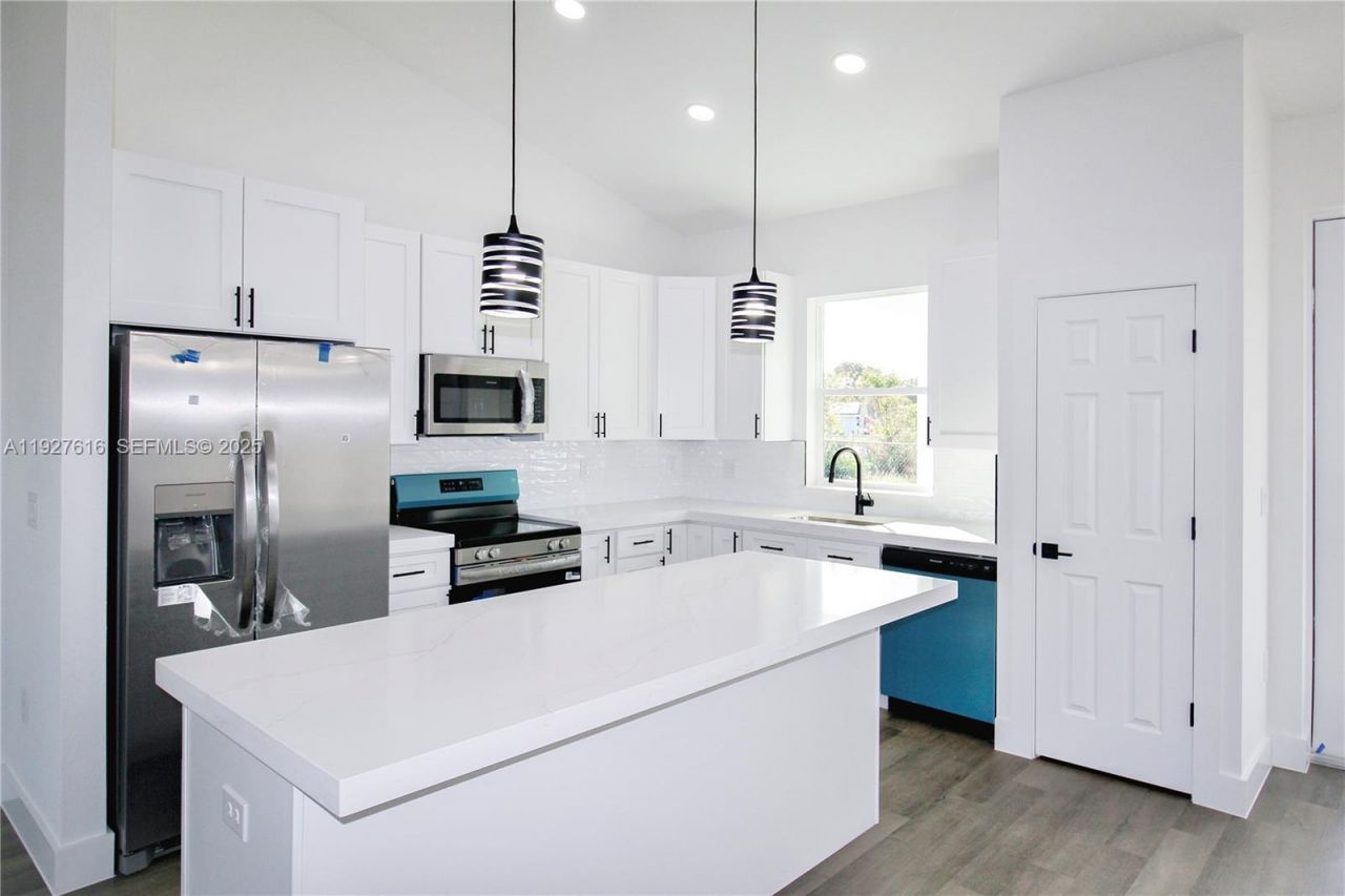 2313 N Olivia Rd, Avon Park, FL 33825 Photo