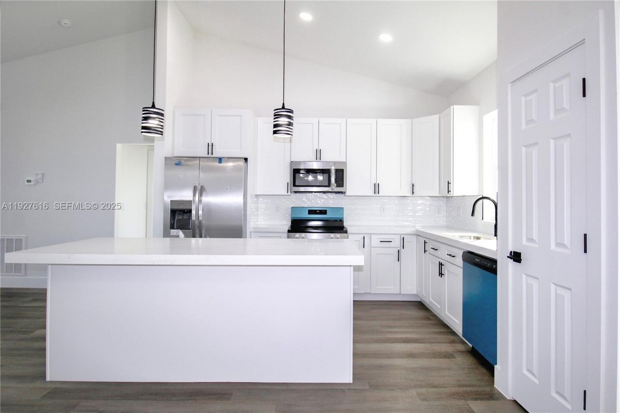 2313 N Olivia Rd, Avon Park, FL 33825 Photo