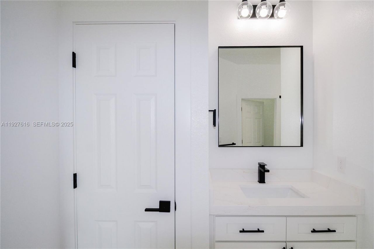 2313 N Olivia Rd, Avon Park, FL 33825 Photo