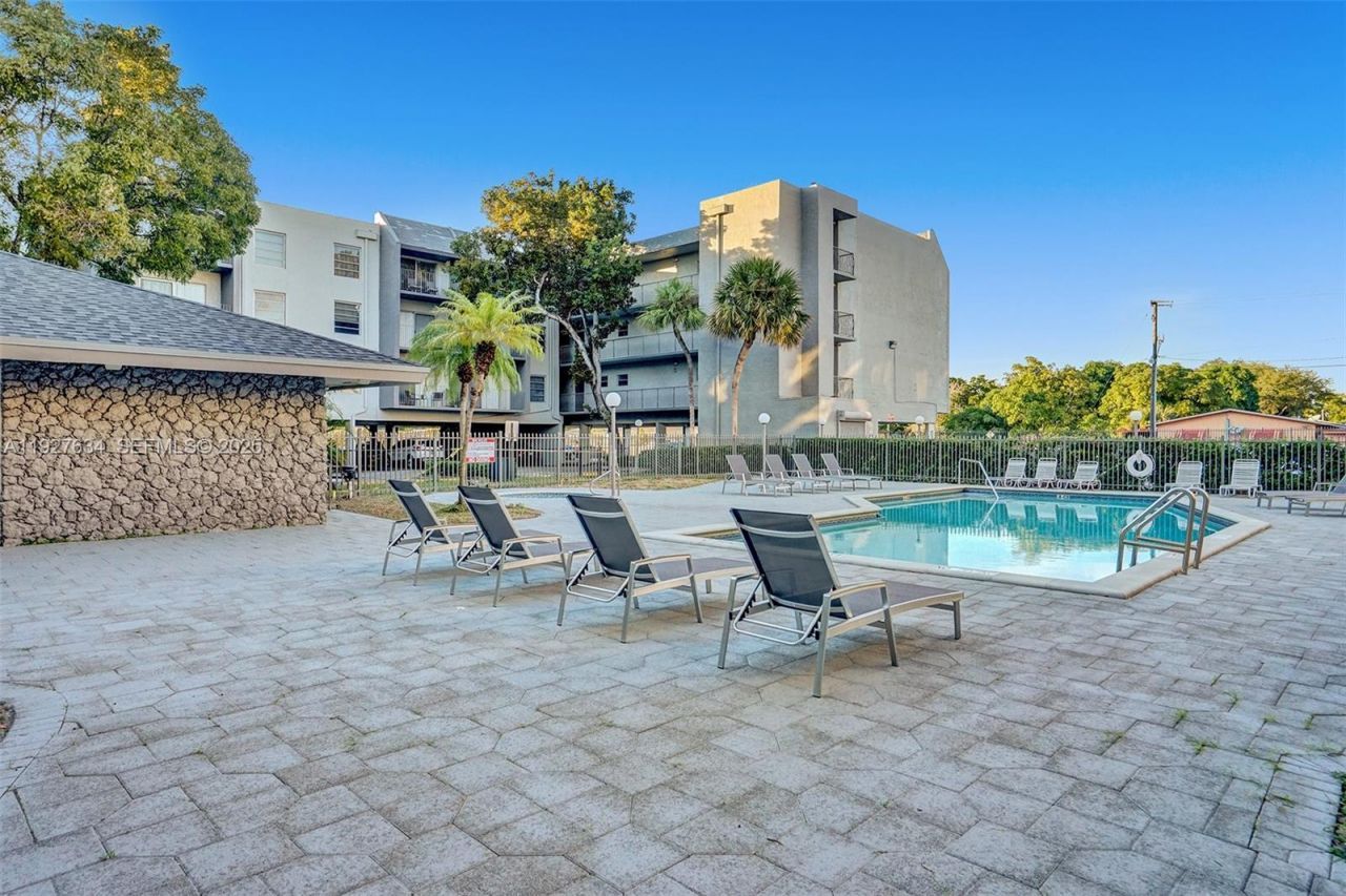 1595 NE 135th St, Unit 334, North Miami, FL 33161 Photo