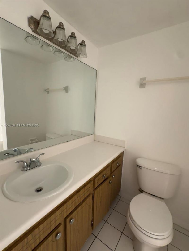 1595 NE 135th St, Unit 334, North Miami, FL 33161 Photo