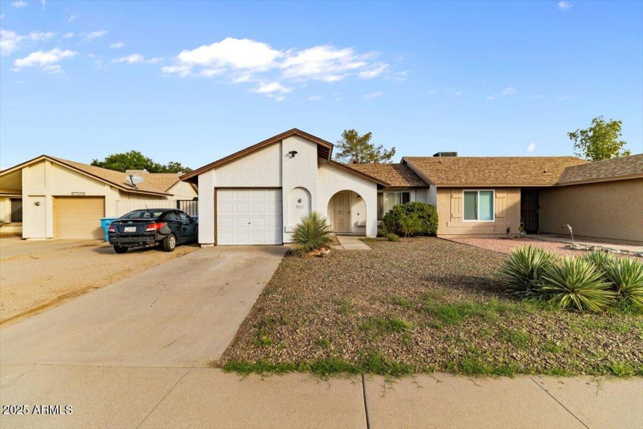 3004 W Irma Lane, Phoenix, AZ 85027 Main Photo