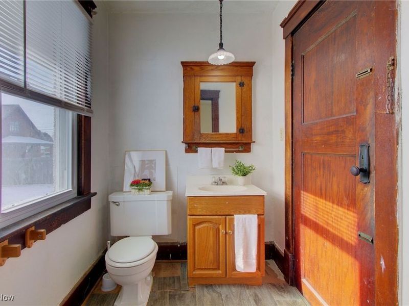 210 E Gorgas Street, Louisville, OH 44641 Photo 16