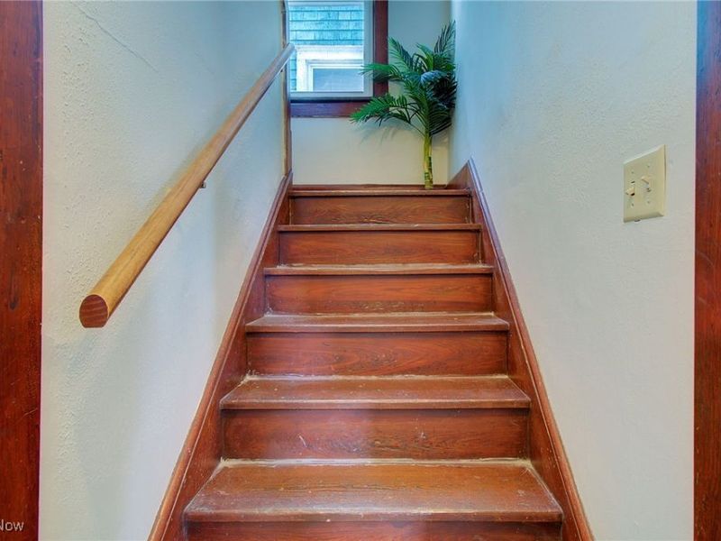 210 E Gorgas Street, Louisville, OH 44641 Photo 19