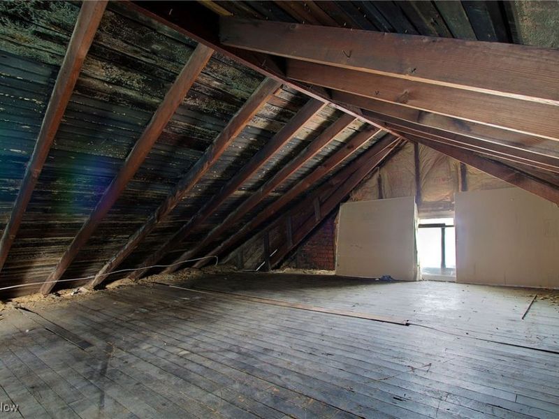 210 E Gorgas Street, Louisville, OH 44641 Photo 29