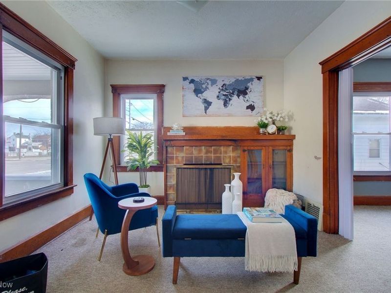 210 E Gorgas Street, Louisville, OH 44641 Photo 4