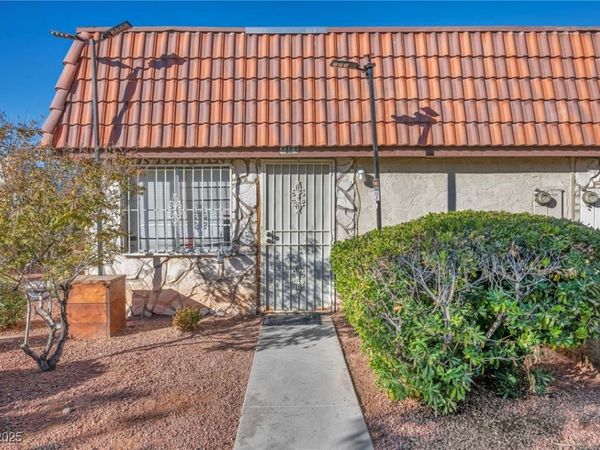 4004 Visby Lane, Las Vegas, NV 89119