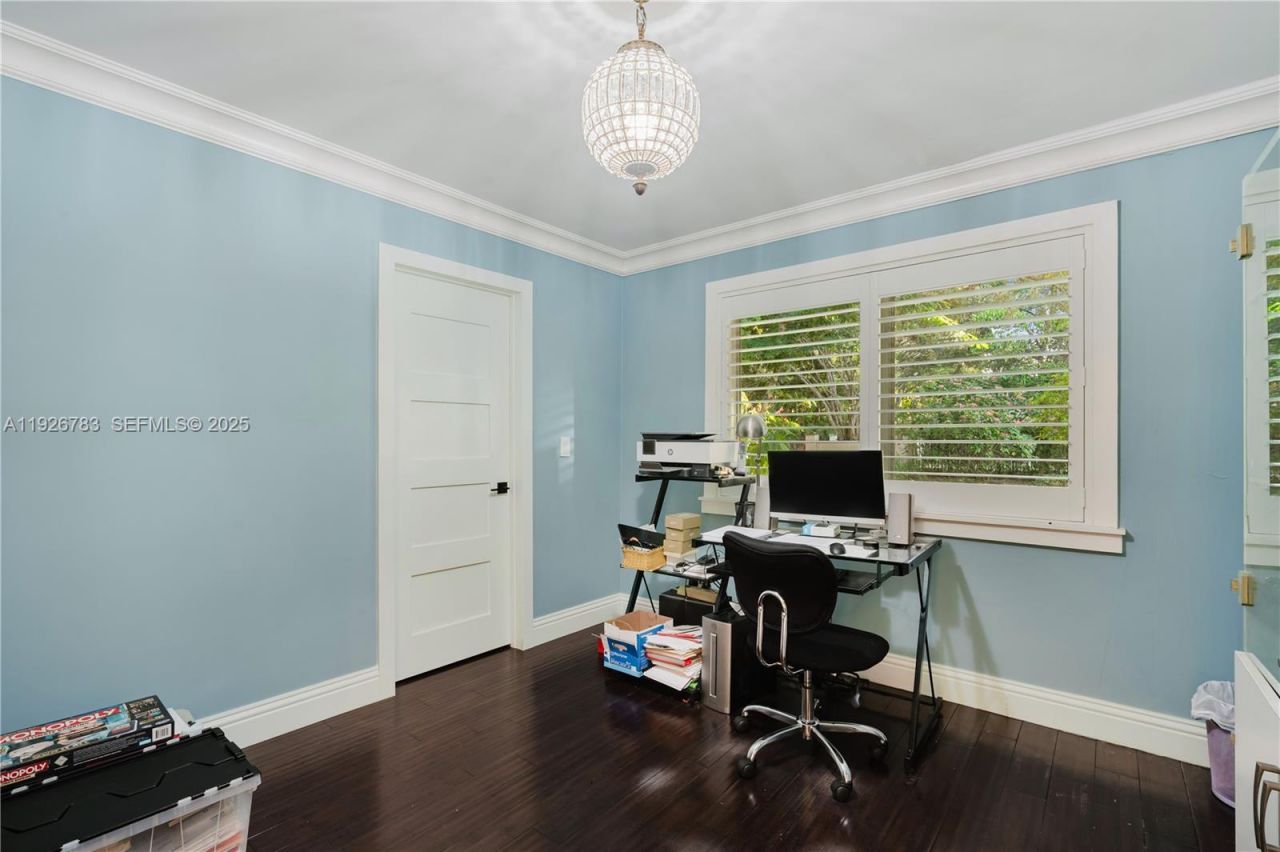 6755 SW 99th Ter, Pinecrest, FL 33156 Photo