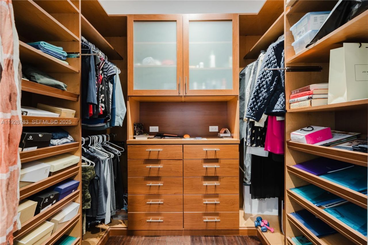 6755 SW 99th Ter, Pinecrest, FL 33156 Photo