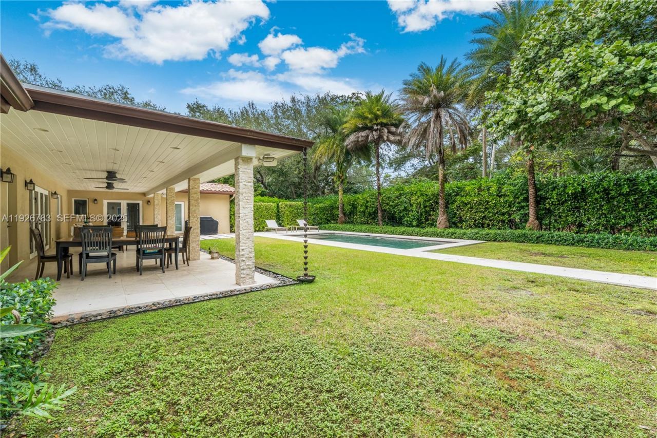 6755 SW 99th Ter, Pinecrest, FL 33156 Photo