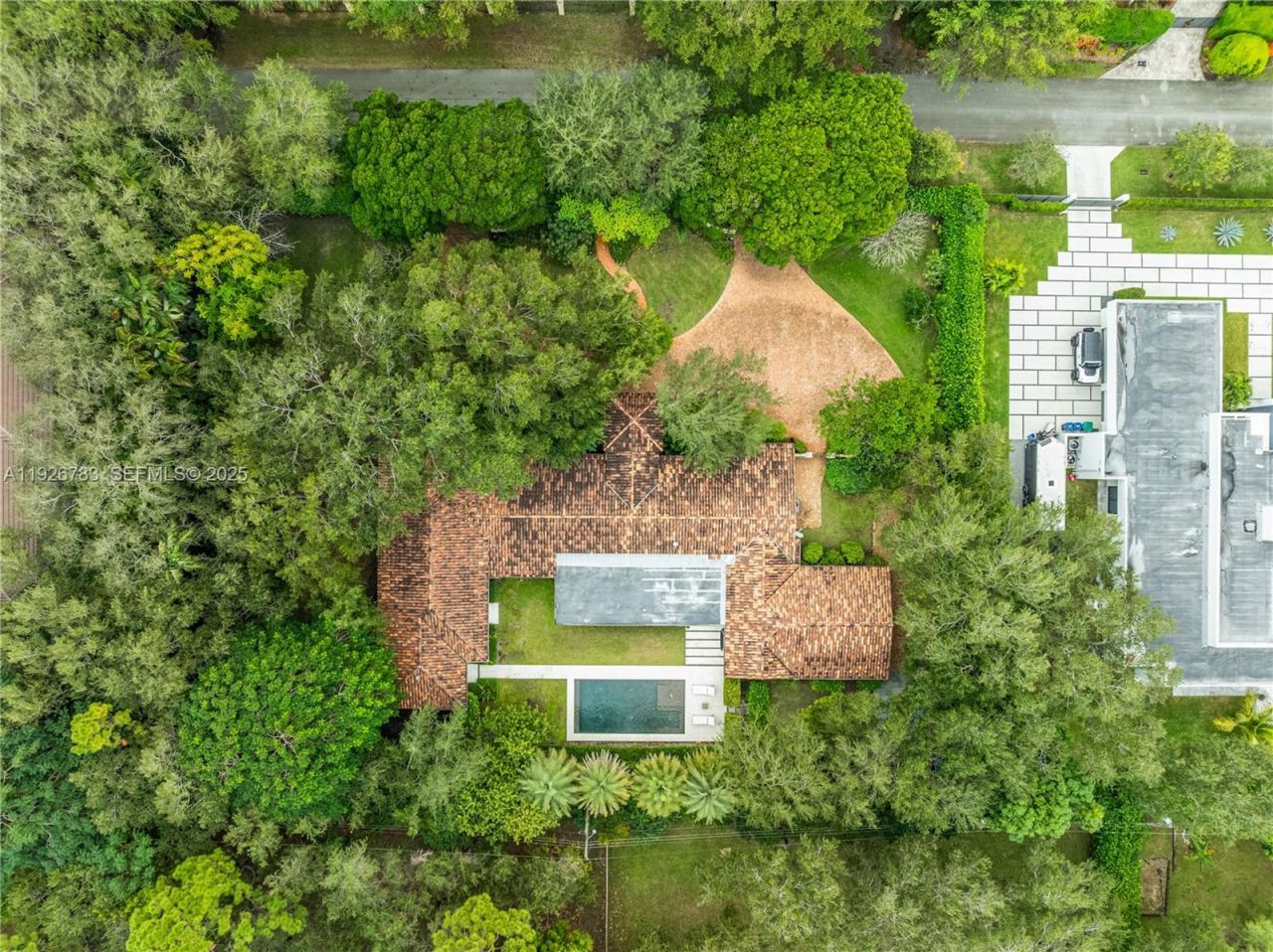 6755 SW 99th Ter, Pinecrest, FL 33156 Photo