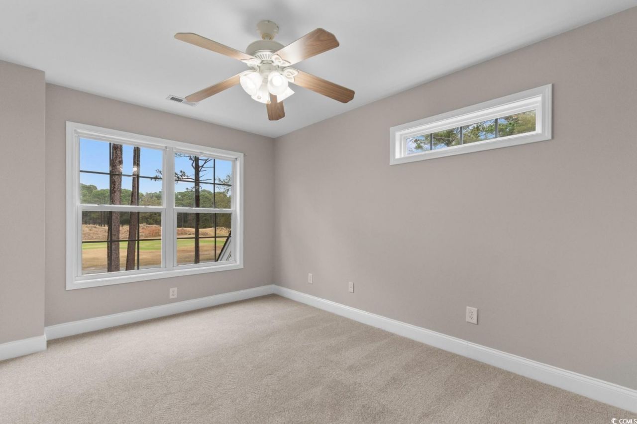 2077 N Berwick Dr. Photo 17