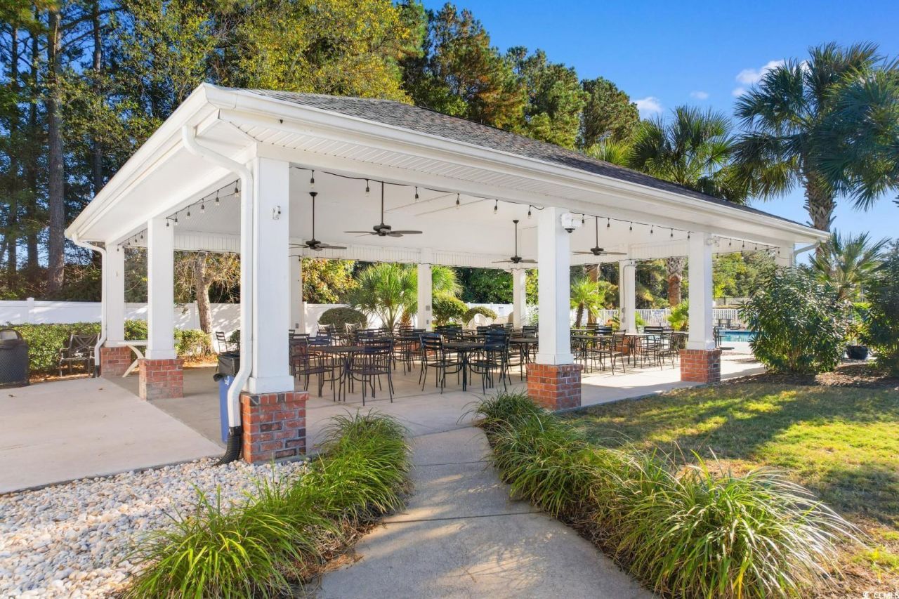 2077 N Berwick Dr. Photo 39