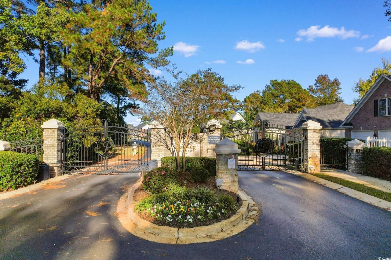 2077 N Berwick Dr. Photo 40