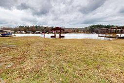 1964 White Rd photo 4