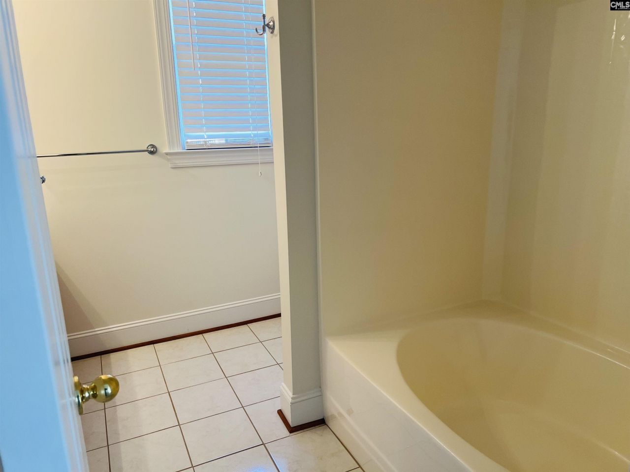 1964 White Rd  Photo 58