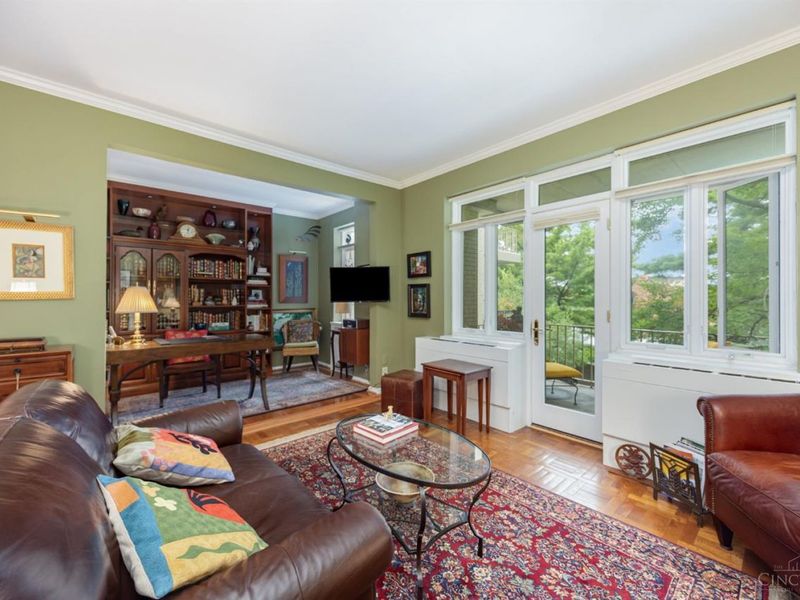 2374 Madison Road, Unit E2F, Cincinnati, OH 45208 Photo 11