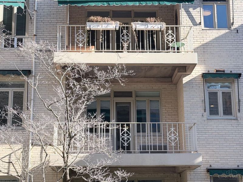 2374 Madison Road, Unit E2F, Cincinnati, OH 45208 Photo 21