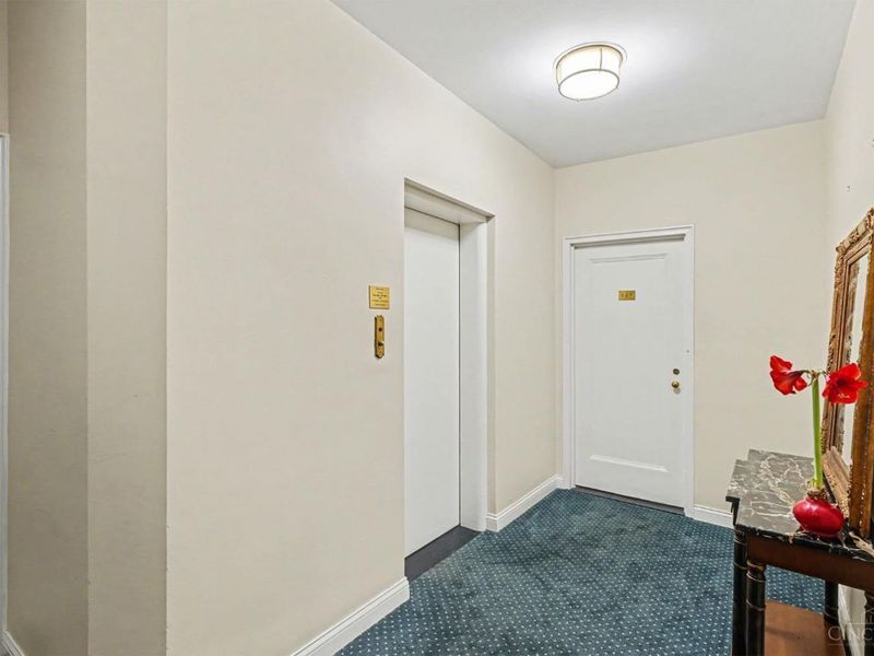 2374 Madison Road, Unit E2F, Cincinnati, OH 45208 Photo 6