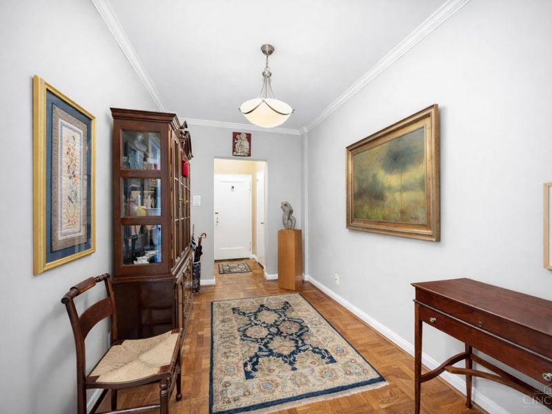 2374 Madison Road, Unit E2F, Cincinnati, OH 45208 Photo 8