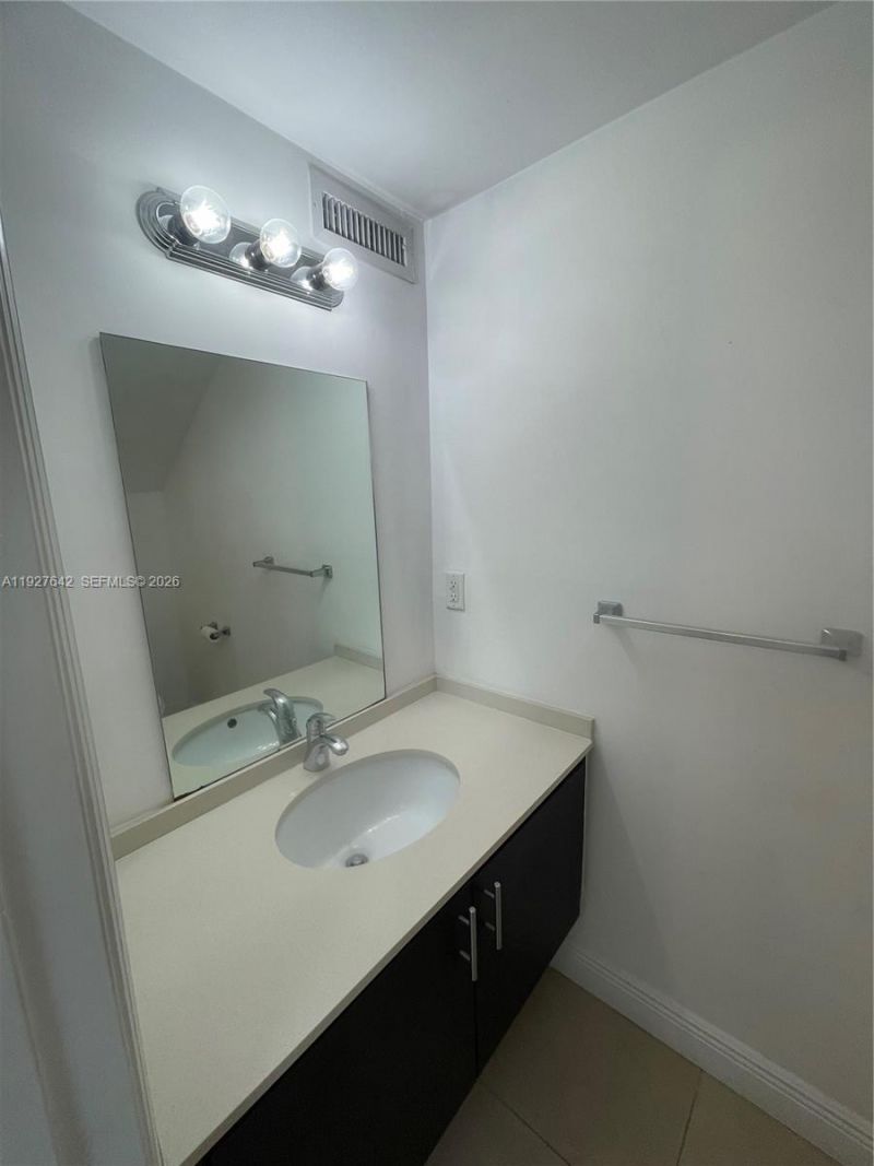 1658 Hayes St, Hollywood, FL 33020 Photo