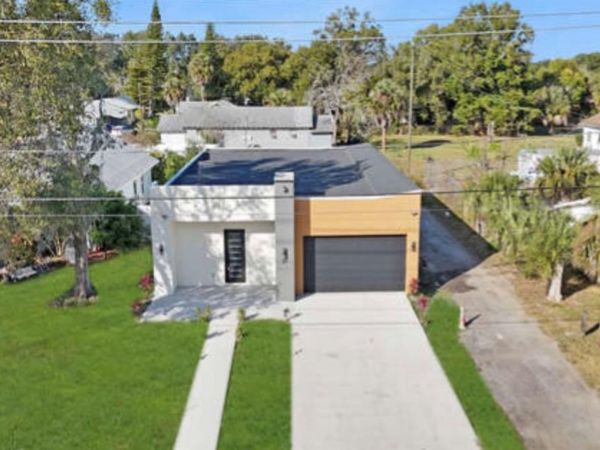 27 W 8TH STREET, APOPKA, FL 32703