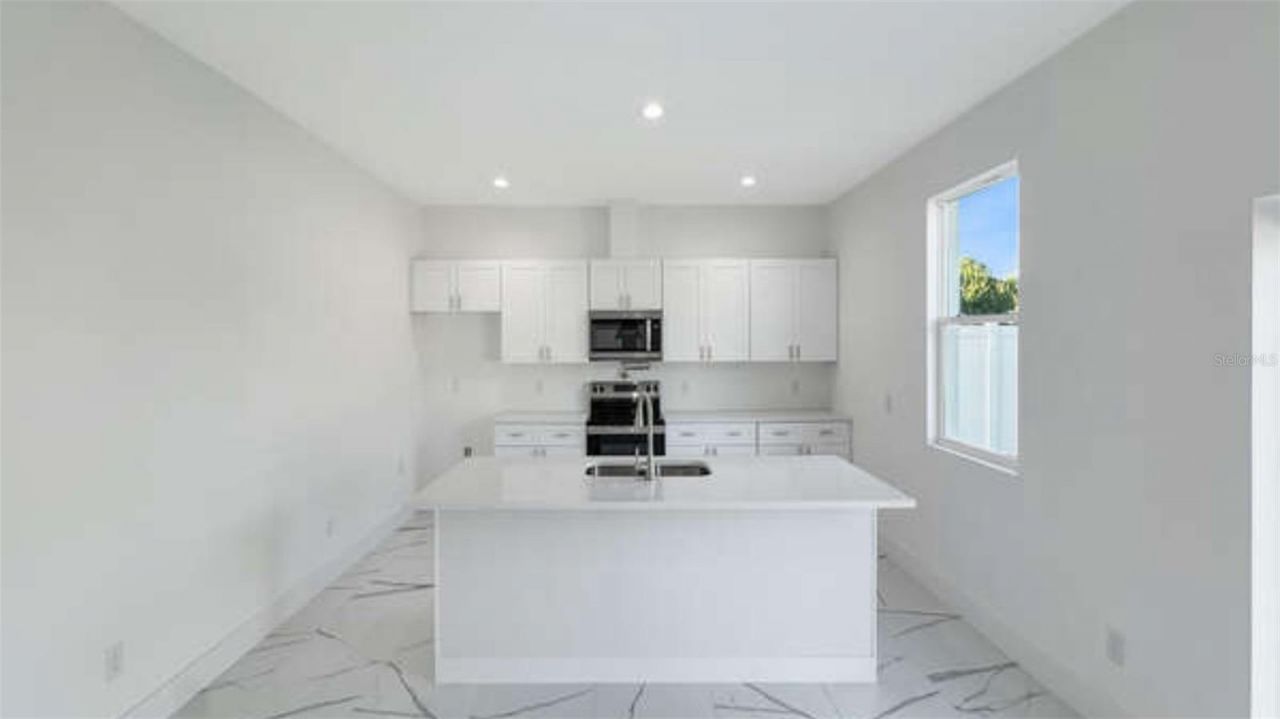 27 W 8th Street, Apopka, FL 32703 Photo