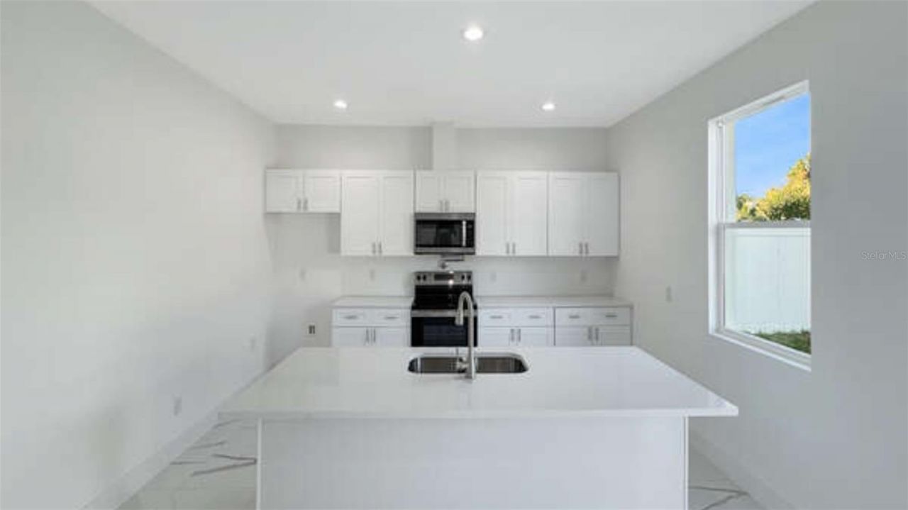 27 W 8th Street, Apopka, FL 32703 Photo