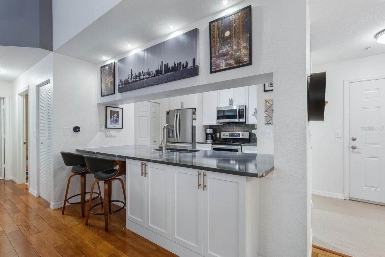 1064 N Tamiami Trail, Unit 1116, Sarasota, FL 34236 Photo