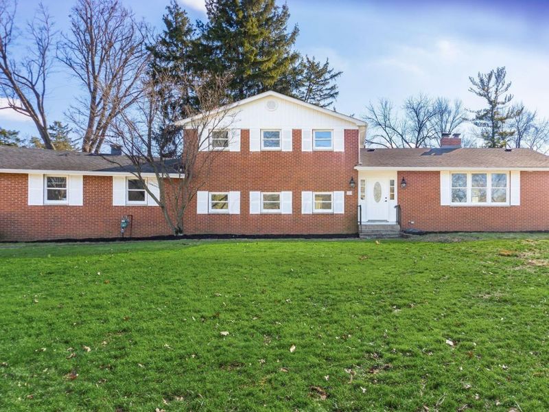 325 Starrett Court, Columbus, OH 43214 Photo 1